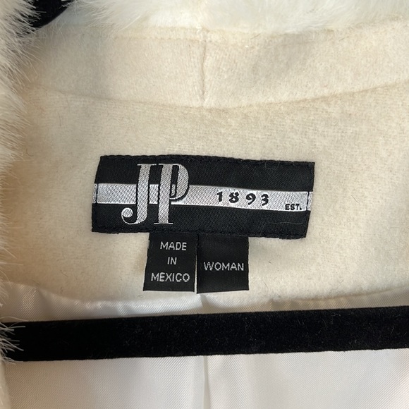 JP Woman’s Wool Coat With Faux Trim Ivory Size 1X New - Picture 3 of 9